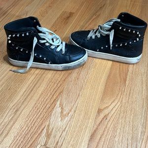 Golden Goose Dupe Sneakers